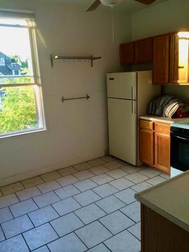 6211 Kentucky Ave in Pittsburgh, PA - Building Photo - Building Photo