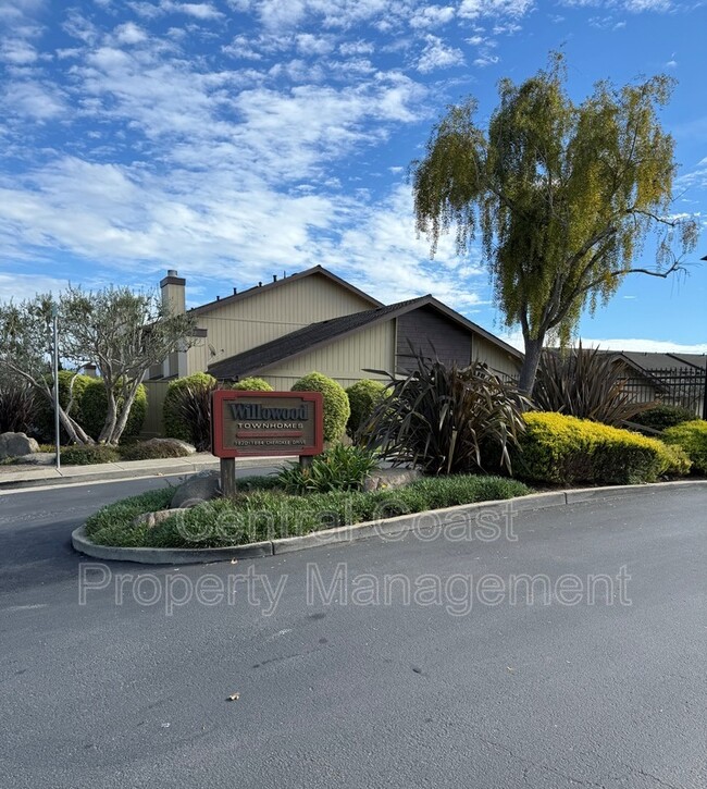 property at 1884 Cherokee Dr