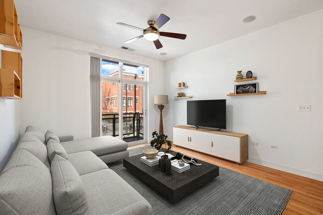 1515 S Halsted St in Chicago, IL - Building Photo - Building Photo