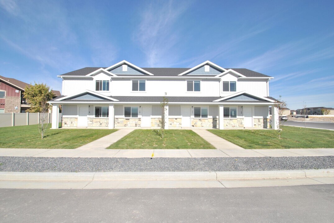 315 N 2650 W in Tremonton, UT - Building Photo