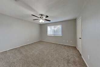 6823 Harpers Dr in Richmond, TX - Building Photo - Building Photo