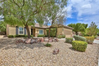 2264 Laurel Heights Ln in Henderson, NV - Building Photo - Building Photo