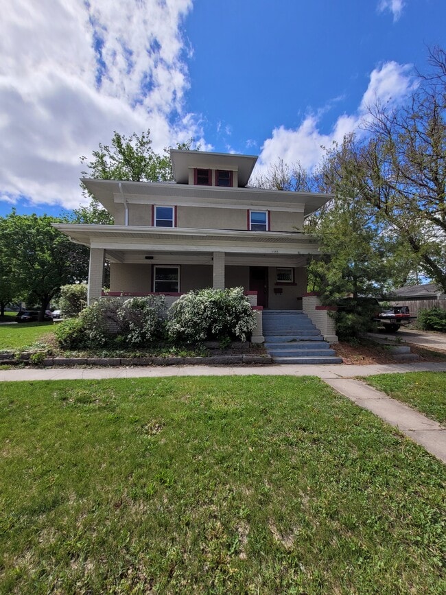 1545 S 13th St in Lincoln, NE - Building Photo - Building Photo