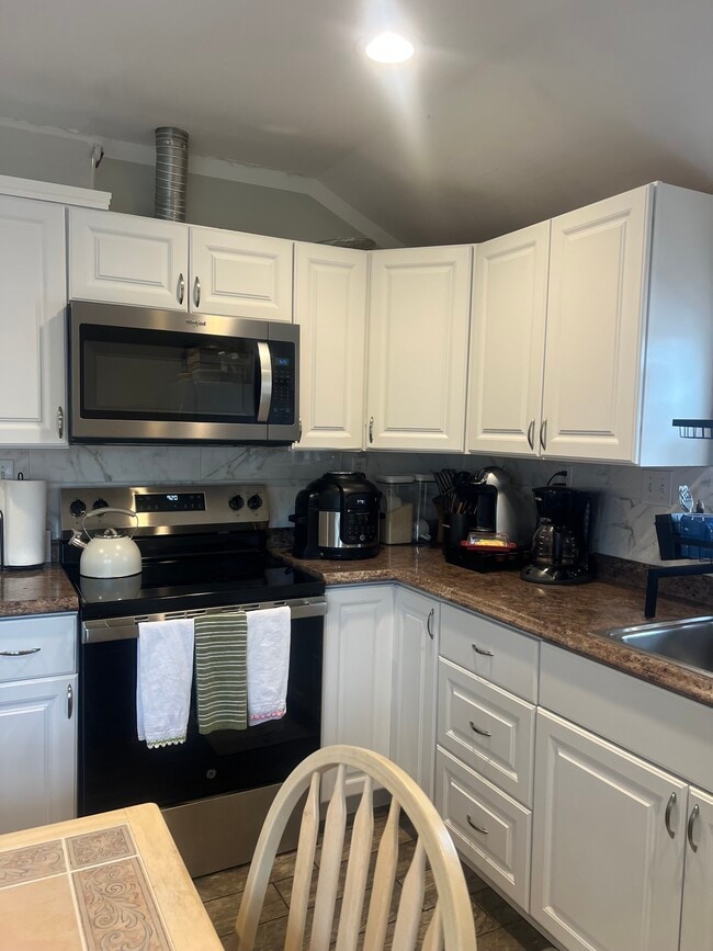 295 Rumney Rd, Unit 2