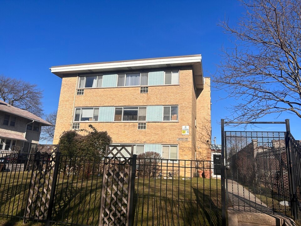 1408 W Juneway Terrace in Chicago, IL - Building Photo