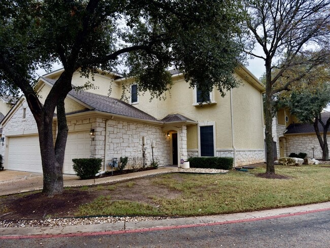 4620 W William Cannon Dr in Austin, TX - Foto de edificio - Building Photo