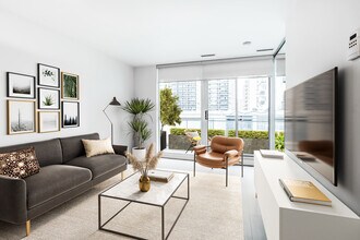 The ROE in Toronto, ON - Building Photo - Building Photo