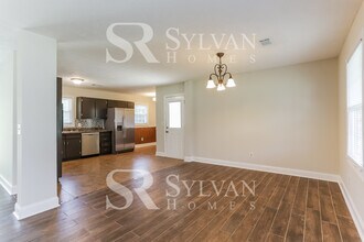 10 Pine Cir in Carrollton, GA - Building Photo - Building Photo