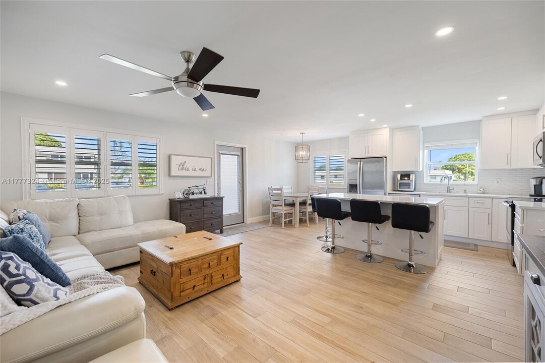 72 Monaco Ct in Delray Beach, FL - Building Photo