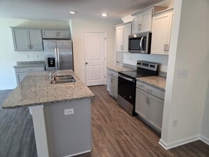 3059 Green Apple Dr in Dallas, NC - Building Photo - Building Photo
