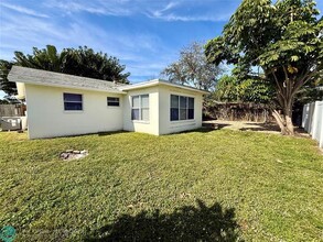 621 Eagle Dr in Delray Beach, FL - Building Photo - Building Photo