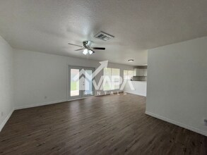9702 Hidden Ledge in San Antonio, TX - Building Photo - Building Photo