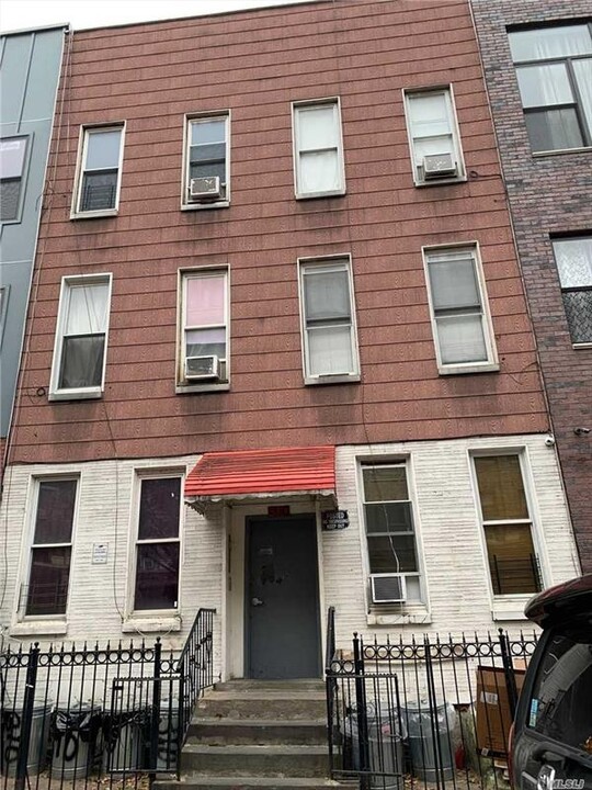 310 Troutman St in Brooklyn, NY - Building Photo