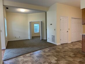 210 Weeping Willow Ln in Bridgewater, VA - Building Photo - Building Photo