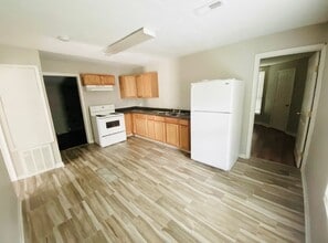 5107 Byron Ave in Baton Rouge, LA - Building Photo - Building Photo