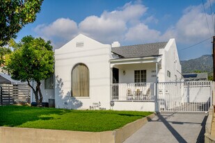 1515 Glenwood Rd in Glendale, CA - Building Photo