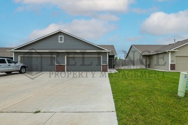 1615 E Horstmann Ct