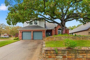 4506 Dorchester Ct in Grapevine, TX - Building Photo
