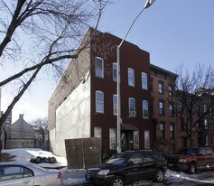 124 India St in Brooklyn, NY - Building Photo