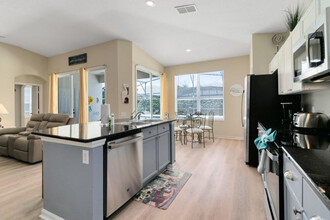 8156 Sun Palm Dr-Unit -ID1042216P in Kissimmee, FL - Foto de edificio - Building Photo