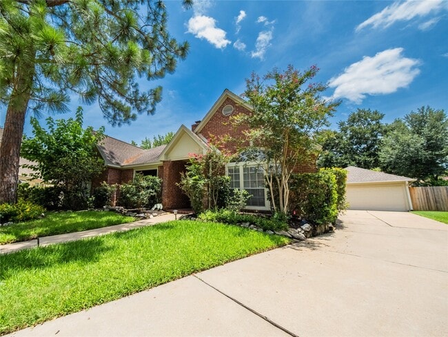 9107 Pine Stream Ct in Houston, TX - Building Photo - Building Photo