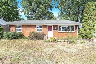 2715 Edison Rd in South Bend, IN - Building Photo