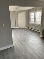 231 west price street, Unit Apt1 in Linden, NJ - Foto de edificio - Building Photo