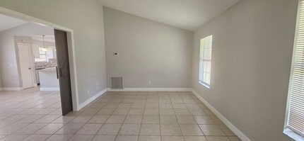 2625 Spring Valley Cir in DeLand, FL - Building Photo - Building Photo