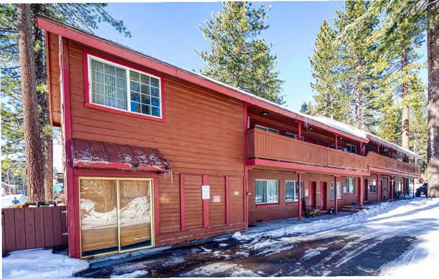 Snow Peak Lodge in Kings Beach, CA - Building Photo