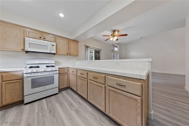 property at 9294 Horizon Vista Ln