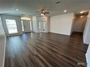 311 Paddock Ln in Killeen, TX - Building Photo - Building Photo