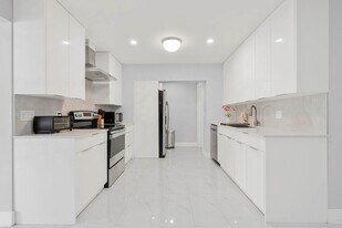 255 Glouchester St in Boca Raton, FL - Building Photo