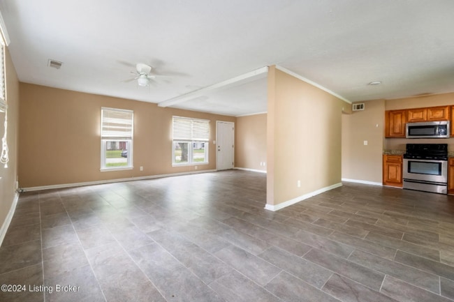 8216 Afterglow Dr in Louisville, KY - Building Photo - Building Photo