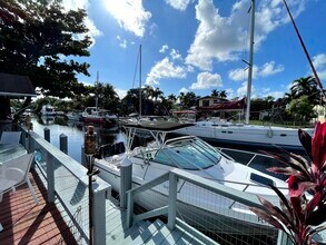 1712 SW 5th St in Fort Lauderdale, FL - Building Photo - Building Photo