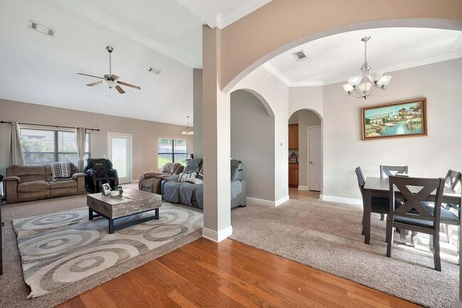 607 Rowan Cir in Crestview, FL - Building Photo - Building Photo