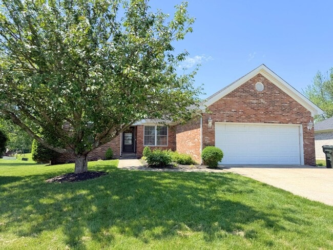 3124 White Blossom Cir in New Albany, IN - Building Photo - Building Photo
