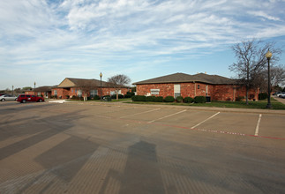 Oak Timbers in Ennis, TX - Building Photo - Building Photo