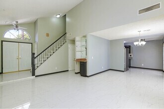 6445 Peachwood Rd in Las Vegas, NV - Building Photo - Building Photo