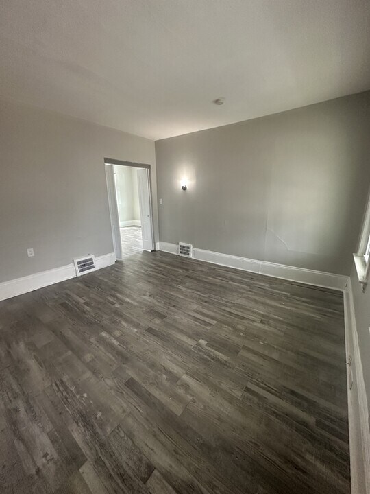 2177 W 83rd St in Cleveland, OH - Building Photo
