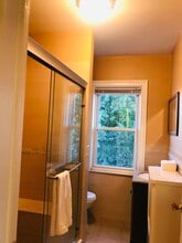 362 E 235th St, Unit Unit #2 in Bronx, NY - Building Photo - Building Photo