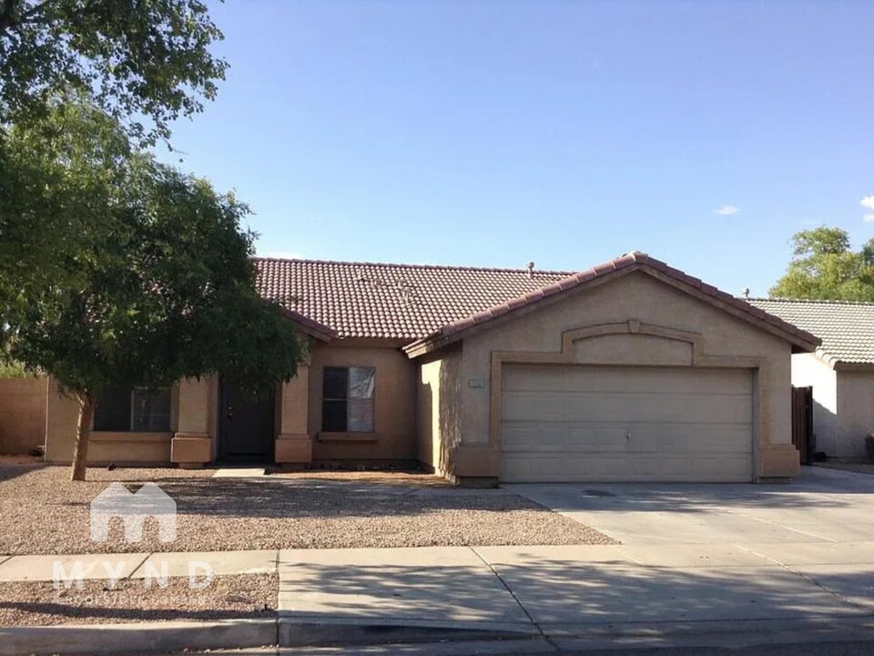 7922 W Whyman Ave in Phoenix, AZ - Building Photo