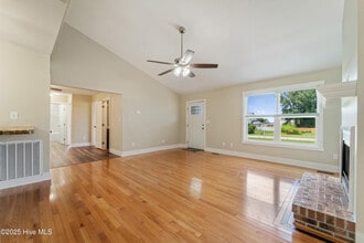 500 Greenfield Pl in Sneads Ferry, NC - Building Photo - Building Photo