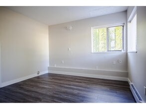 11604-1175A 75A Ave. in Delta, BC - Building Photo - Building Photo