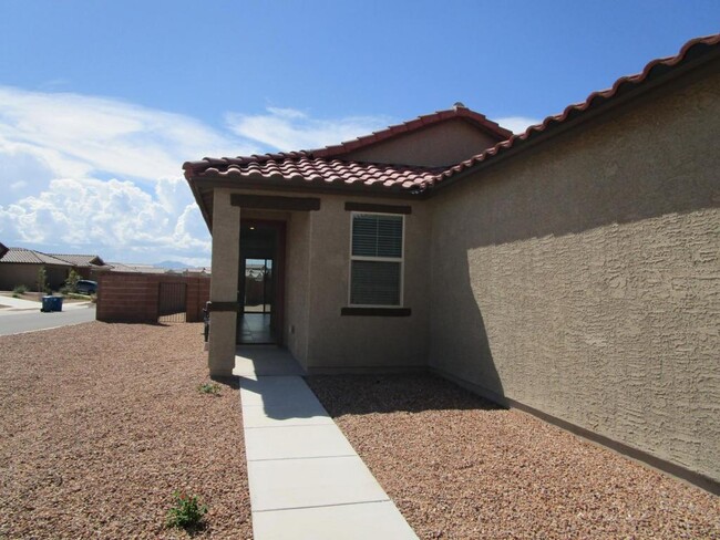 7850 S New Strike Way in Tucson, AZ - Building Photo - Building Photo