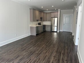 11 Farries Ave in Florida, NY - Building Photo - Building Photo