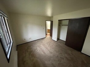 1611 S 115th Court in West Allis, WI - Building Photo - Building Photo