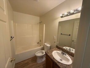 1230 W Newlands Dr in Fernley, NV - Building Photo - Building Photo