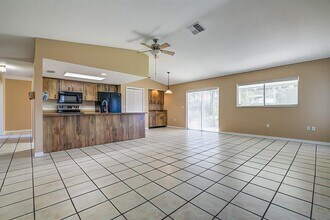 11100 Monarch St in Spring Hill, FL - Building Photo - Building Photo