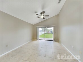 4210 38th St W in Bradenton, FL - Building Photo - Building Photo