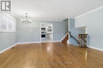 317 Central Park Blvd N in Oshawa, ON - Building Photo - Building Photo